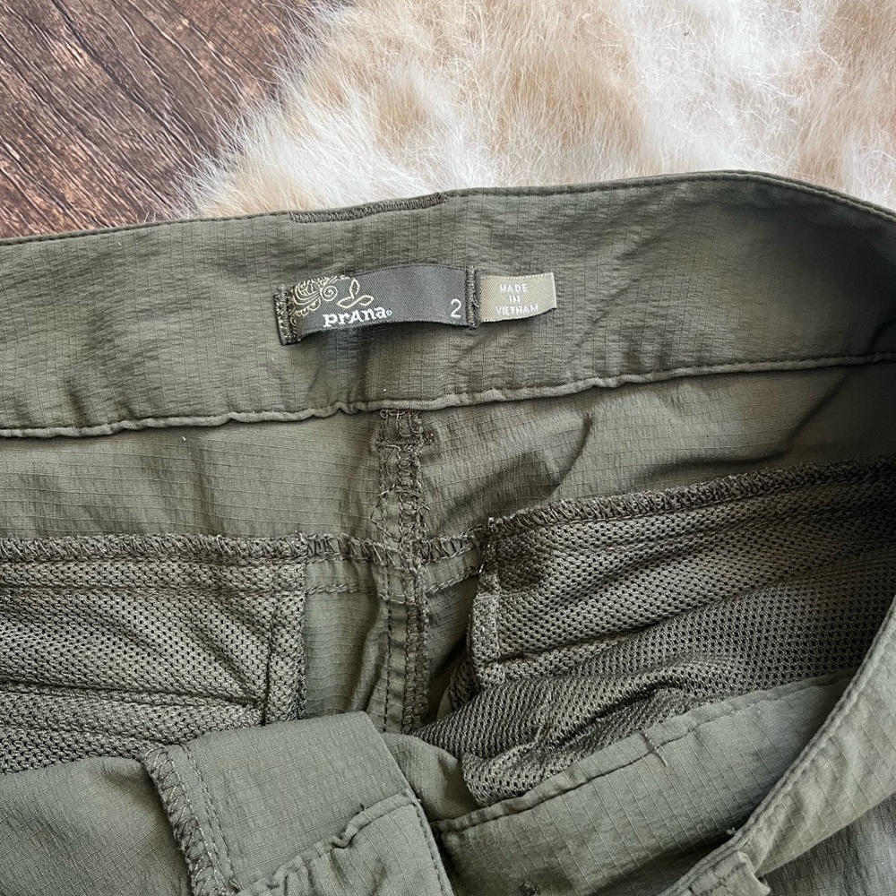 Prana Hiking Pants - Picture 5 of 7